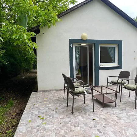 Blue Coral F3 3 Bedroom And Living House With Garden Apartment *